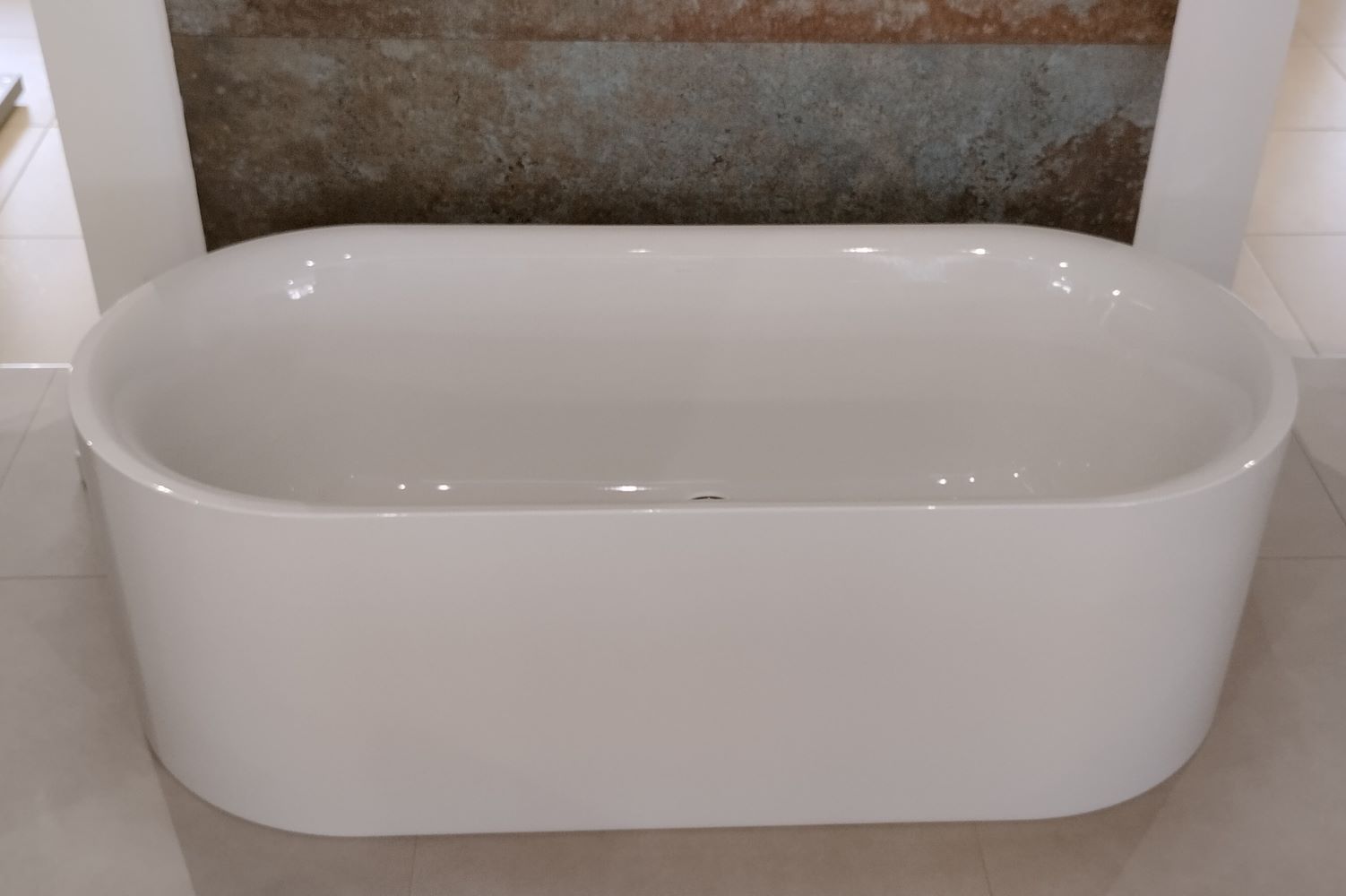 Lux Oval